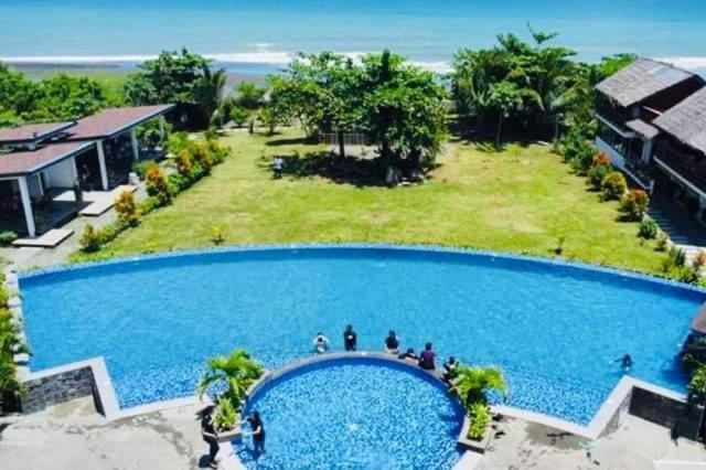 Vistapaloma Beach Resort Odiong エクステリア 写真